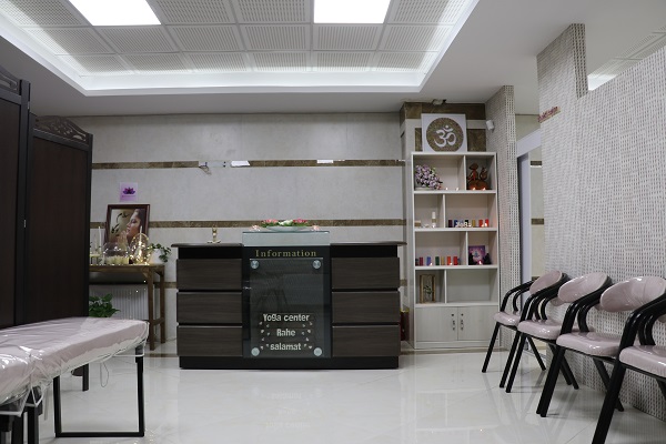فضای تمرین مرکز تخصصی یوگا راه سلامت